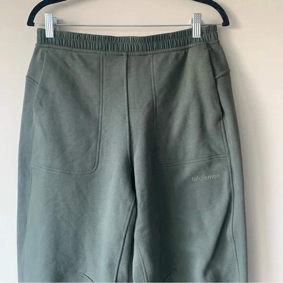 Lululemon Athletica Loungeful Classic-Fit Jogger Sweatpants Size Medium - Picture 3 of 11